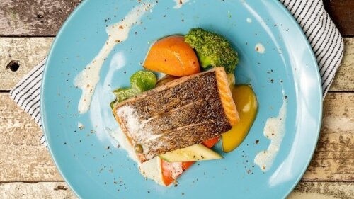 Mittag mit Fisch
